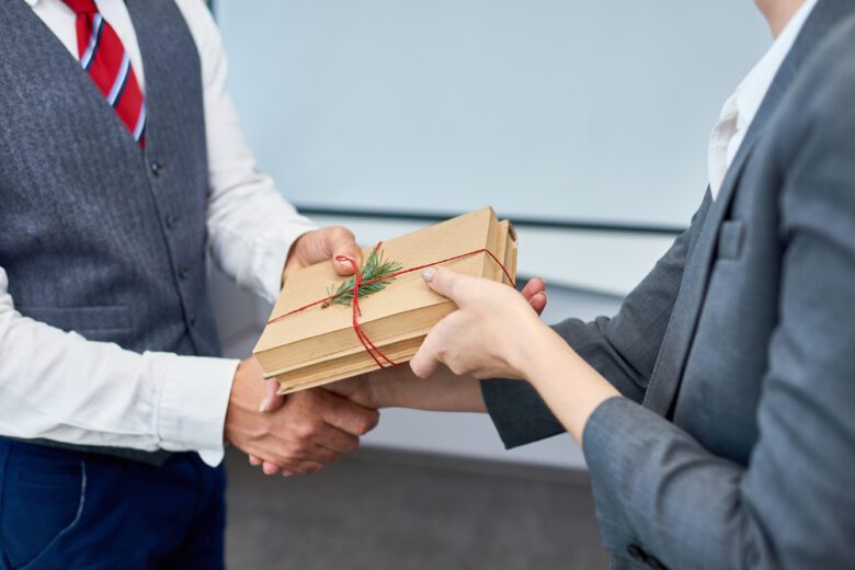 Business Gifts-Deducciones por Obsequios Empresariales